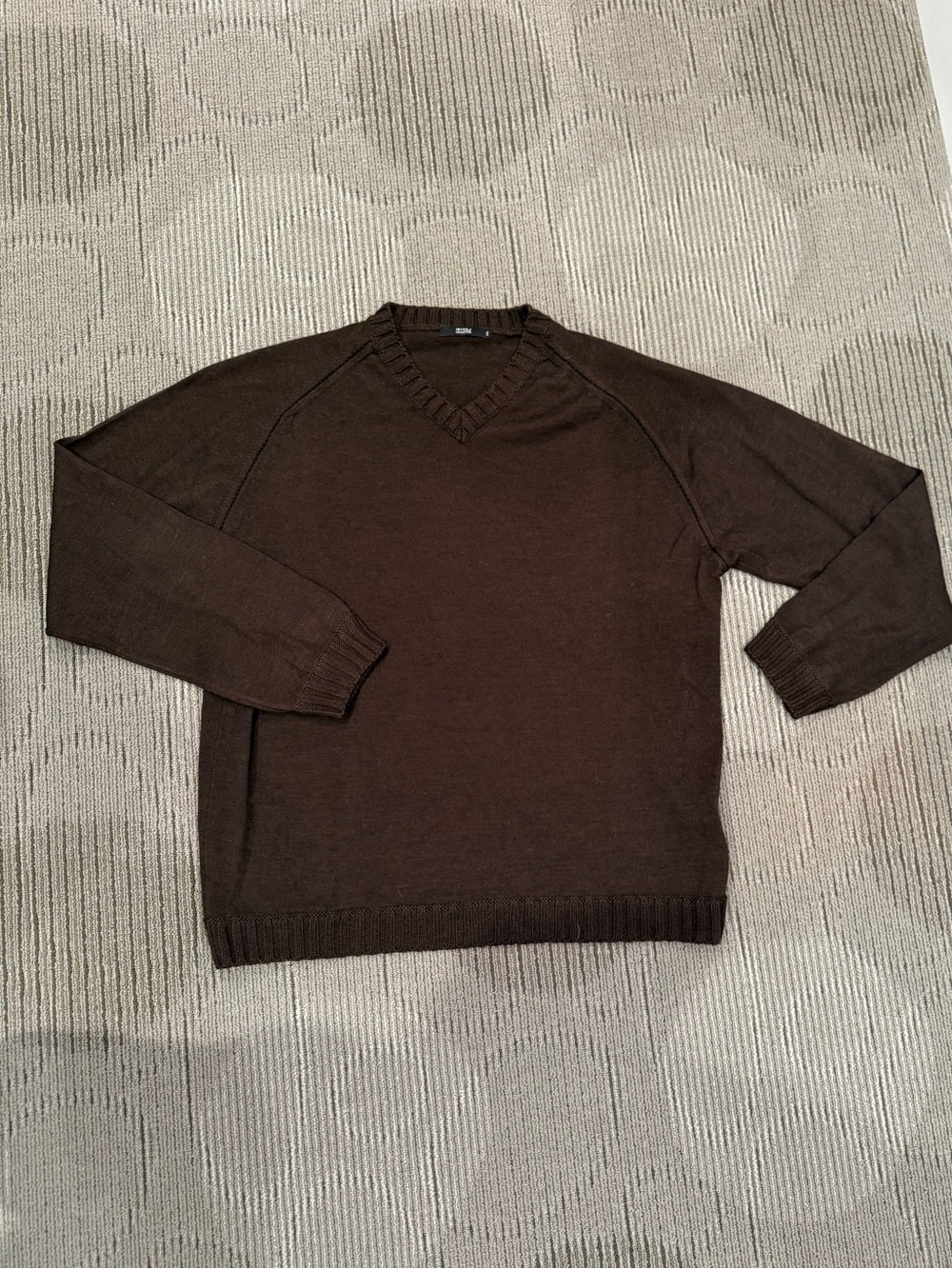 Men's Dark Brown V-Neck Sweater – Classic Knit